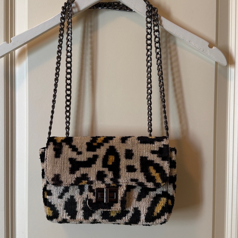 Leopard Ikat Print Chain Strap Bag